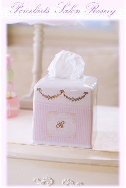 ティッシュボックス